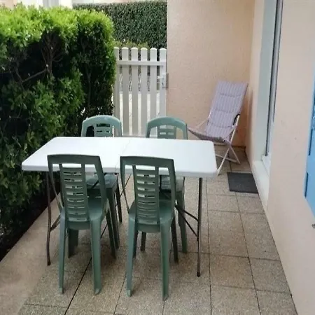Les Marines 2 Apartment